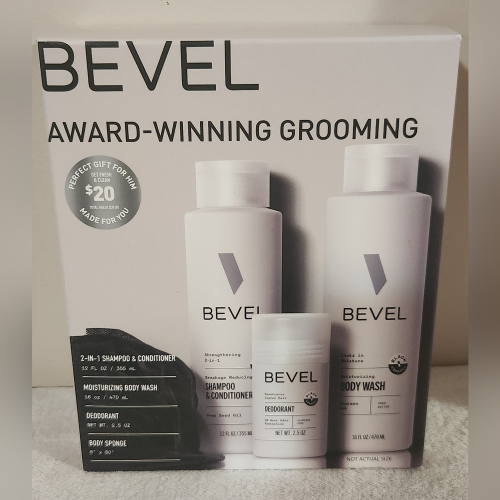 Bevel 4-Piece On The Go Bath / Grooming Set